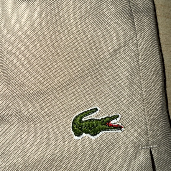 Vintage Lacoste Women's Beige Shorts - Picture 4 of 6